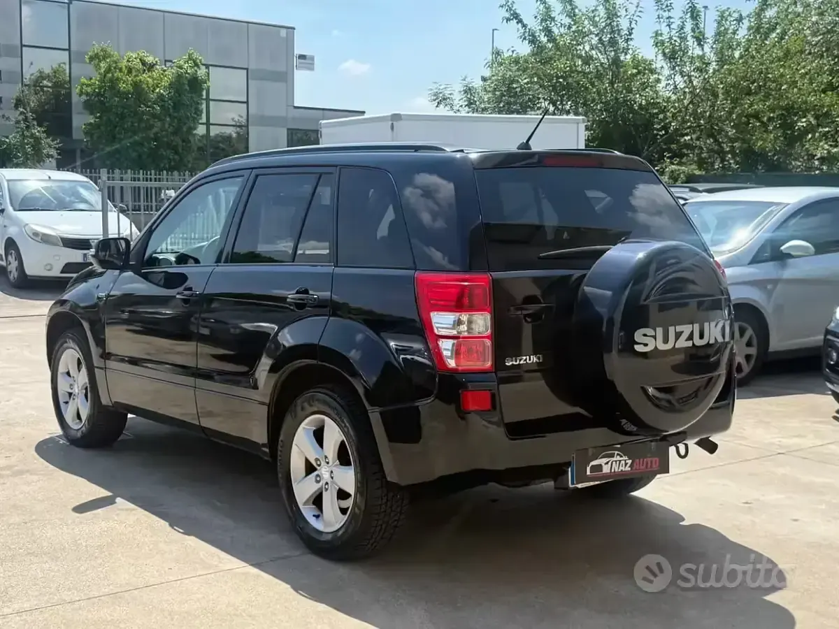 Usata Suzuki Grand Vitara 129 CV (94 kW) 2009 Nero SUV