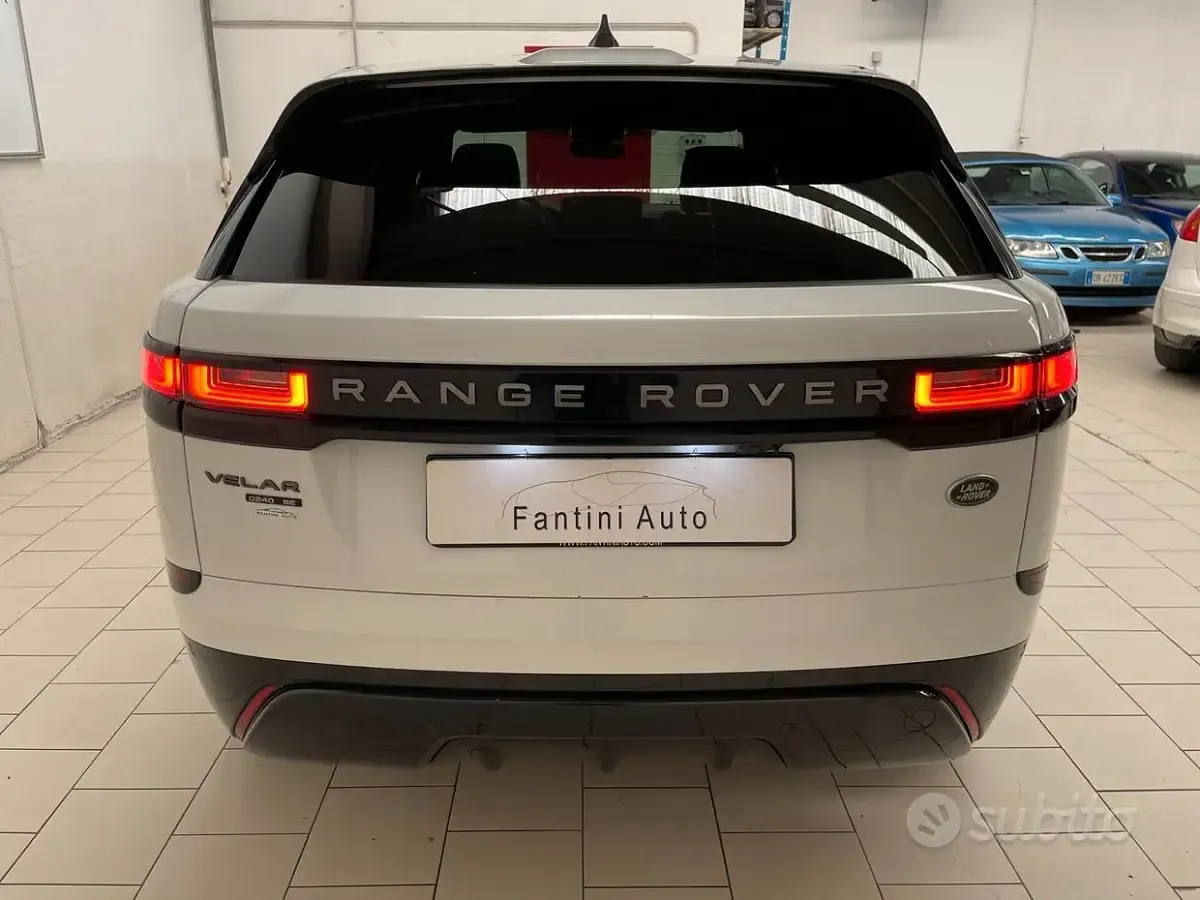 Usata Land Rover Range Rover Velar SE Dynamic 241 CV (177 kW) 2018 Bianco SUV