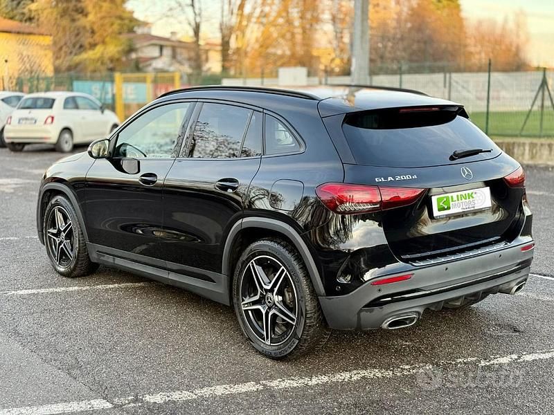 Usata Mercedes GLA200 Premium 150 CV (110 kW) 2023 Nero SUV