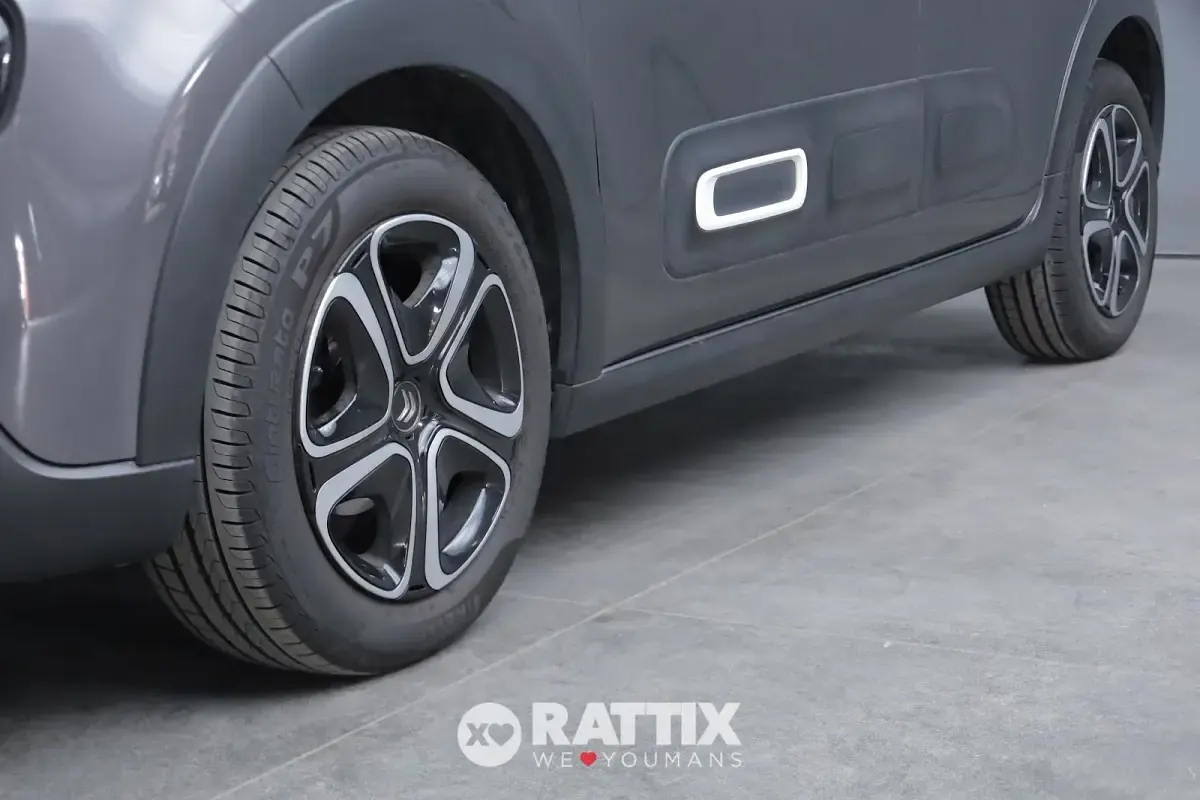 Usata Citroën C3 Feel 83 CV (61 kW) 2021 Platinum grey Utilitaria