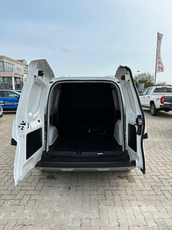 Usata Nissan Townstar 89 kW (122 CV) 2023 Bianco Furgone