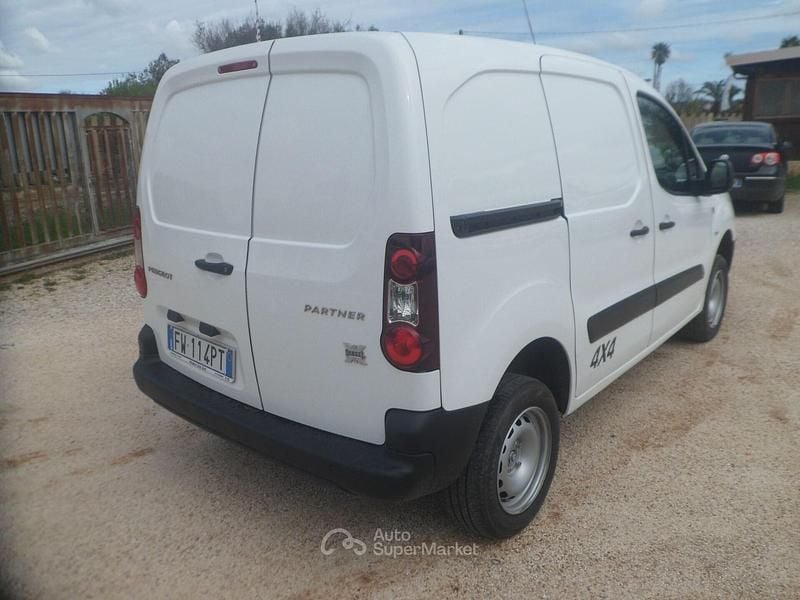 Usata Peugeot Partner 101 CV (74 kW) 2020 Bianco Monovolume