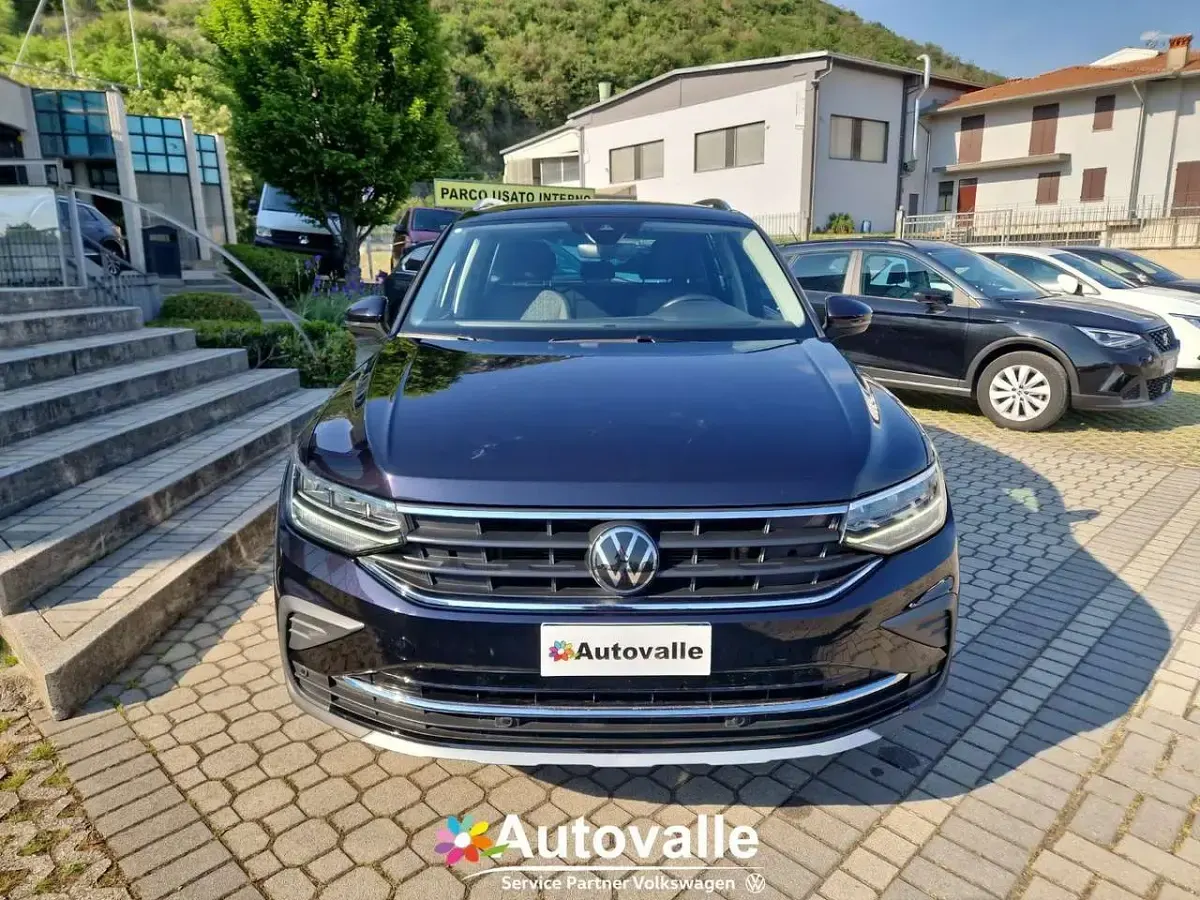 Usata VW Tiguan Life 150 CV (110 kW) 2023 Nero SUV