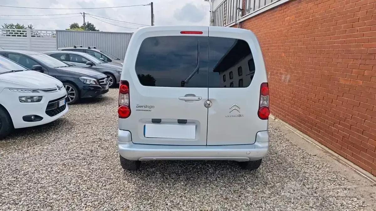 Usata Citroën Berlingo Feel 99 CV (72 kW) 2017 Grigio Monovolume