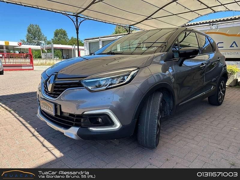 Grigio Usata 2018 Renault Captur Intens SUV | 11.000 € (Ottimo prezzo) - Immagine 1/4