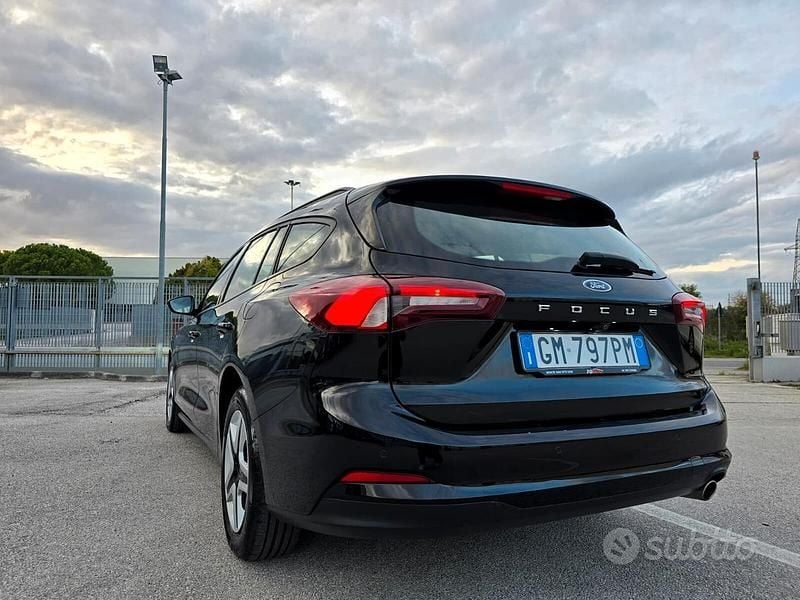 Usata Ford Focus Business Edition 120 CV (88 kW) 2023 Nero Station wagon