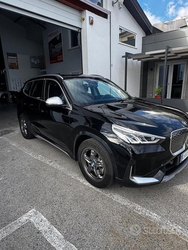 Usado BMW iX1 xLine 103 kW (141 CV) 2024 Negro SUV