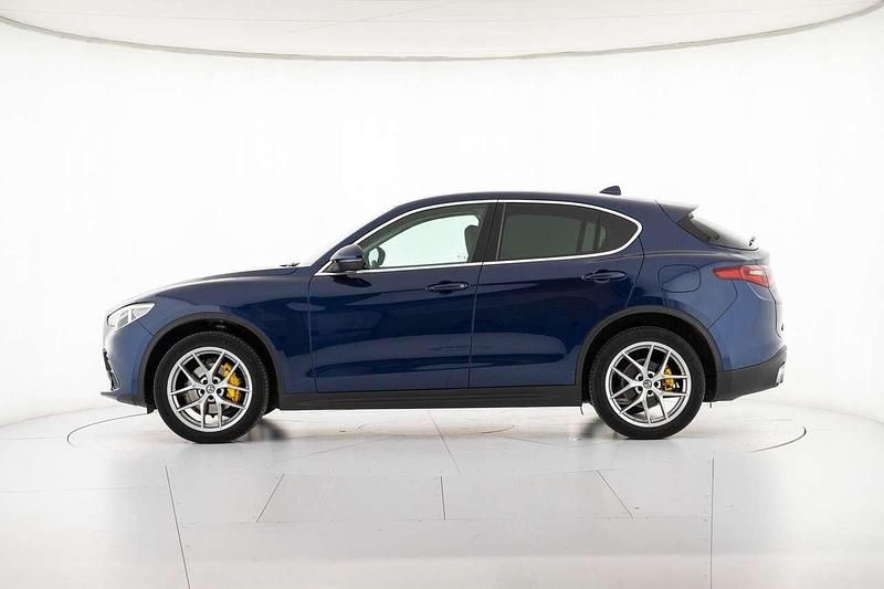 Usata Alfa Romeo Stelvio Veloce 209 CV (153 kW) 2020 Blu/azzurro SUV