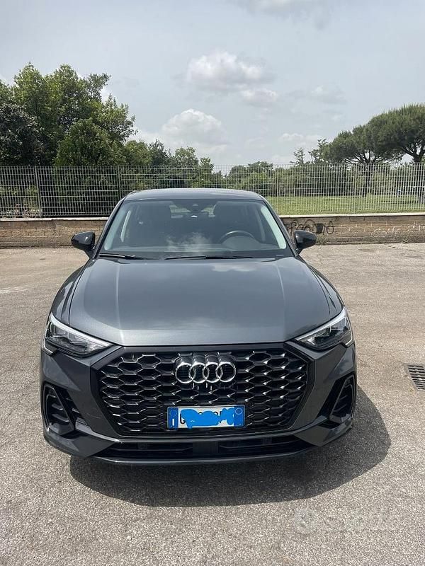 Grigio Usata 2019 Audi Q3 SUV | 28.000 € - Immagine 1/4