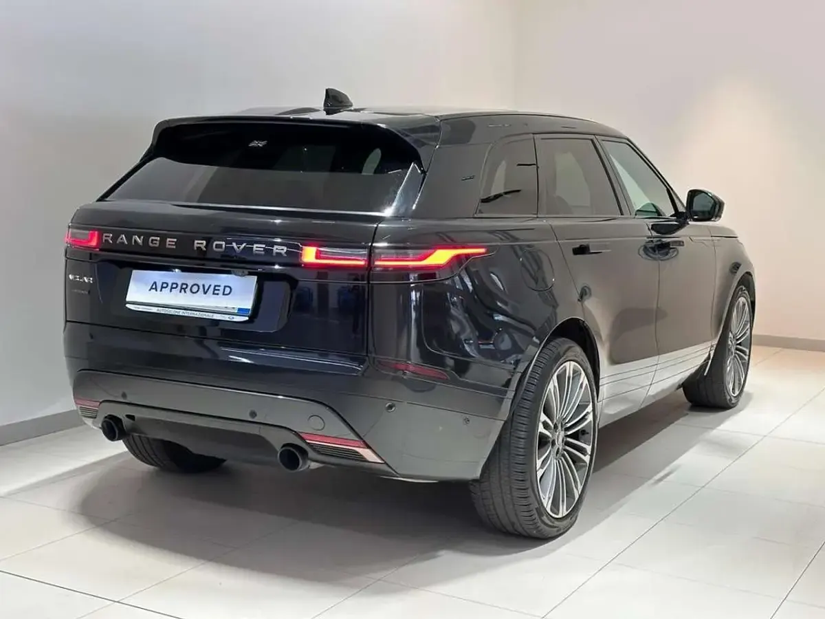 Usata Land Rover Range Rover Velar Autobiography 300 CV (220 kW) 2023 Santorini black SUV
