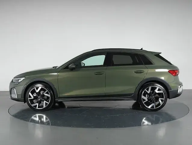 Usata Audi A3 Advanced Plus 150 CV (110 kW) 2025 Verde distretto metallizzato Berlina