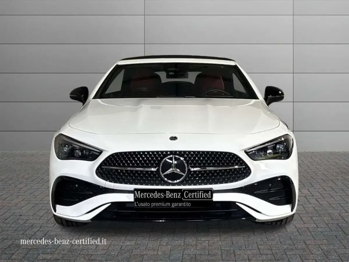 Usado Mercedes CLE200 AMG Line Premium 204 CV (150 kW) 2024 Blanco Descapotable