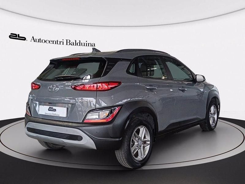 Usata Hyundai Kona 120 CV (88 kW) 2022 Grigio urano SUV