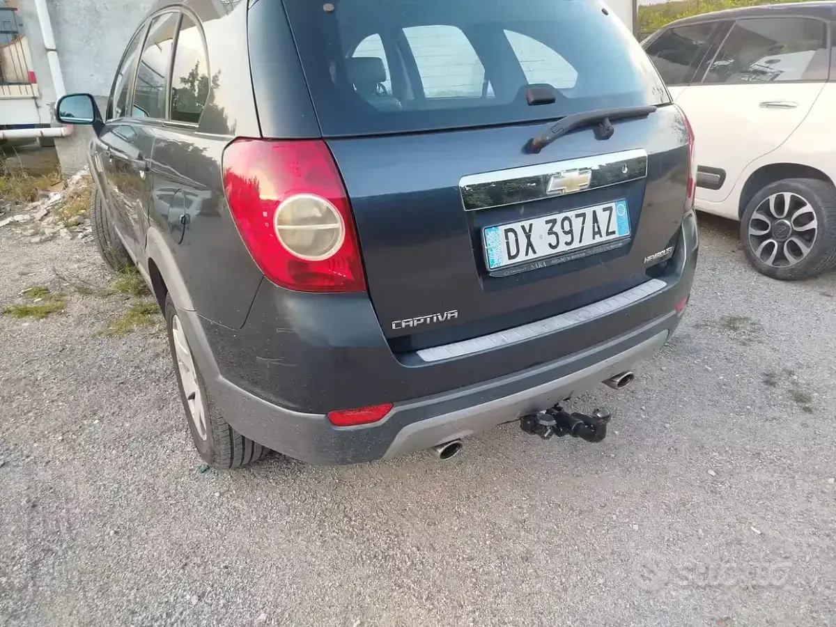 Usata Chevrolet Captiva 136 CV (100 kW) 2009 Marrone SUV