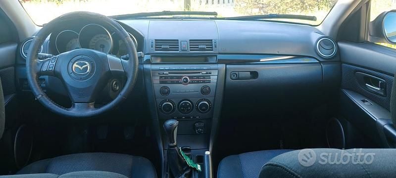 Usata Mazda 3 109 CV (80 kW) 2007 Grigio Berlina