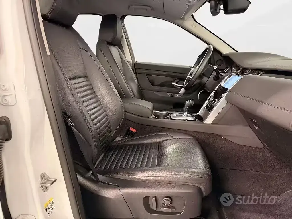 Usata Land Rover Discovery Sport 200 CV (147 kW) 2023 Bianco SUV