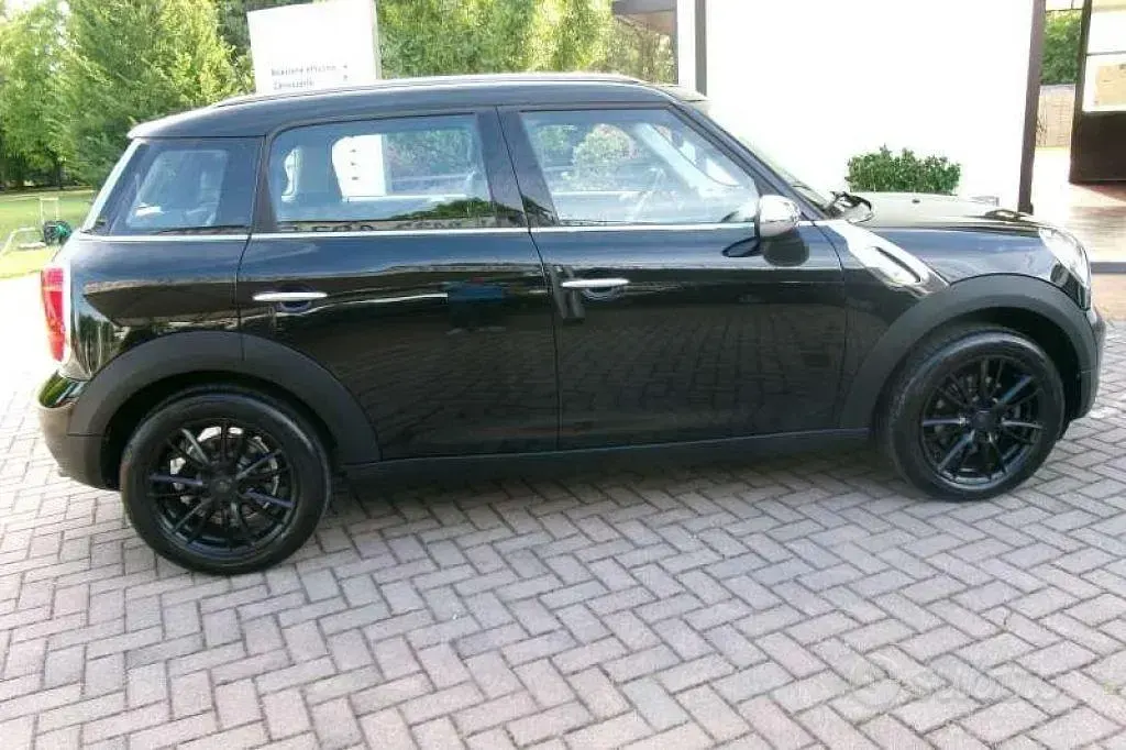 Usata Mini Cooper Countryman 122 CV (89 kW) 2011 Nero SUV