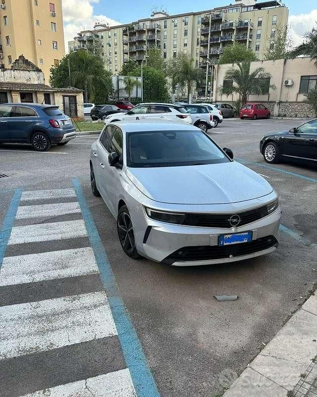 Usata Opel Astra Elegance 131 CV (96 kW) 2023 Berlina