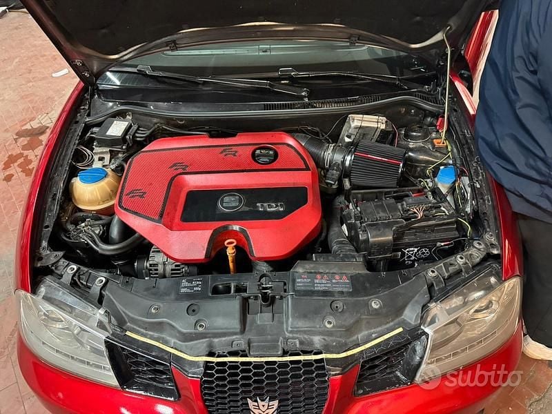 Usata Seat Ibiza 130 CV (95 kW) 2007 Rosso Utilitaria