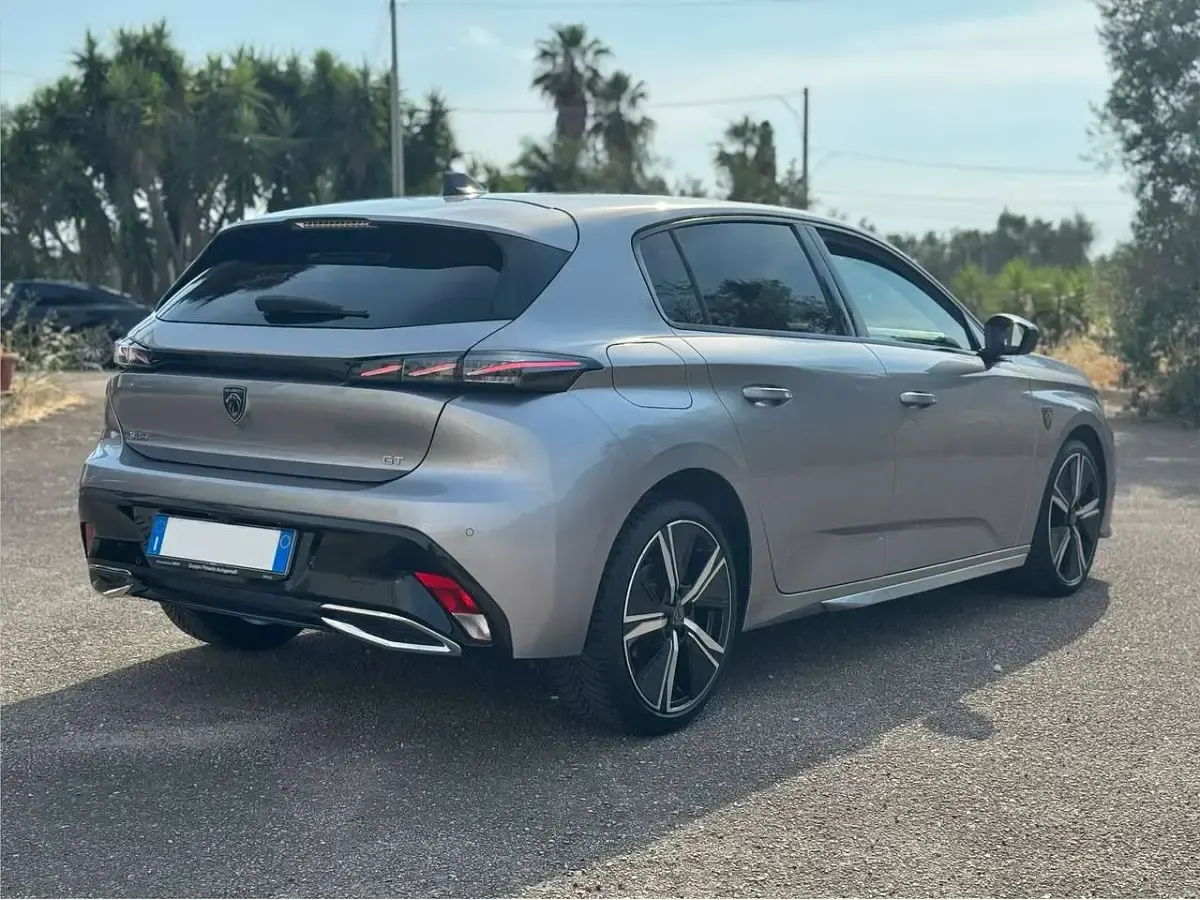 Usata Peugeot 308 GT 131 CV (96 kW) 2023 Argento Berlina
