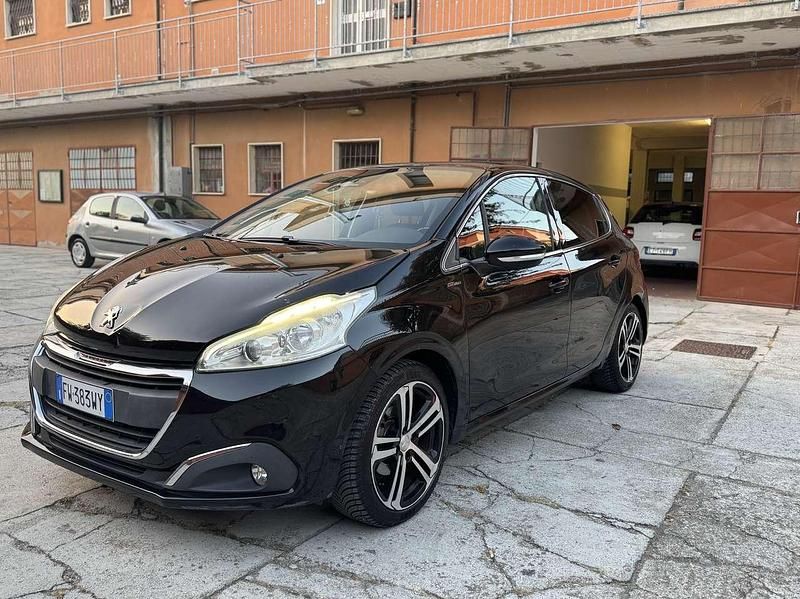 Usata Peugeot 208 Allure 120 CV (88 kW) 2016 Other Utilitaria