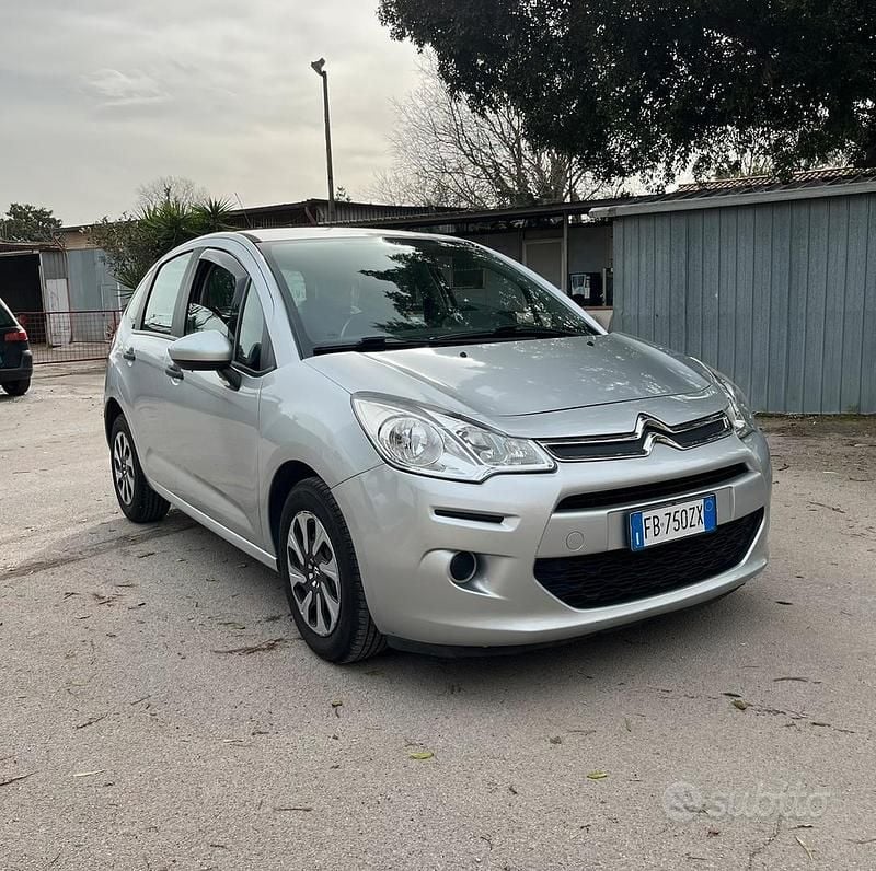 Grigio Usata 2016 Citroën C3 Utilitaria | 4999 € (Super prezzo) - Immagine 1/4