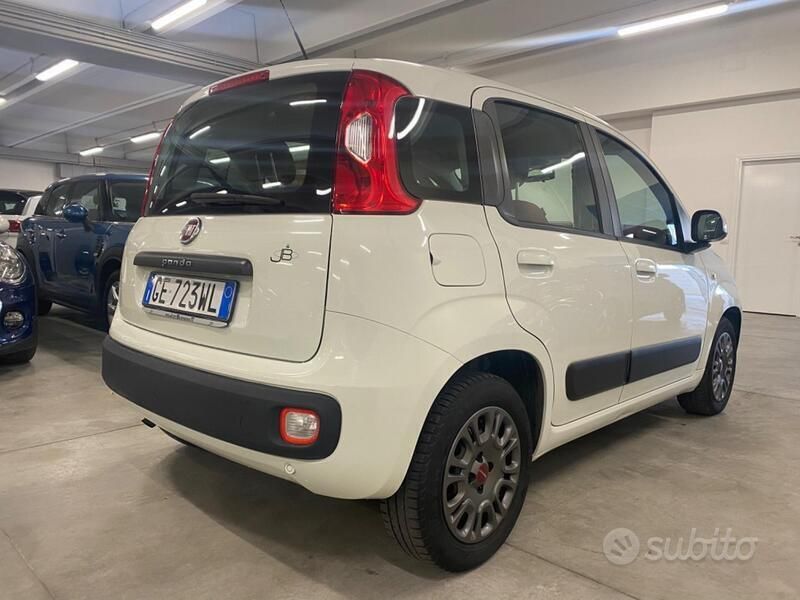 Usata Fiat Panda Lounge 85 CV (62 kW) 2016 Bianco Utilitaria