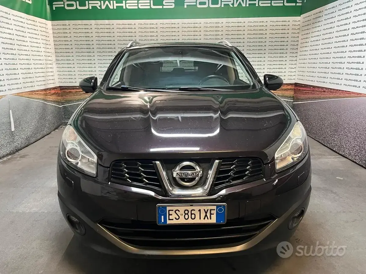 Usata Nissan Qashqai Acenta 131 CV (96 kW) 2013 Viola SUV