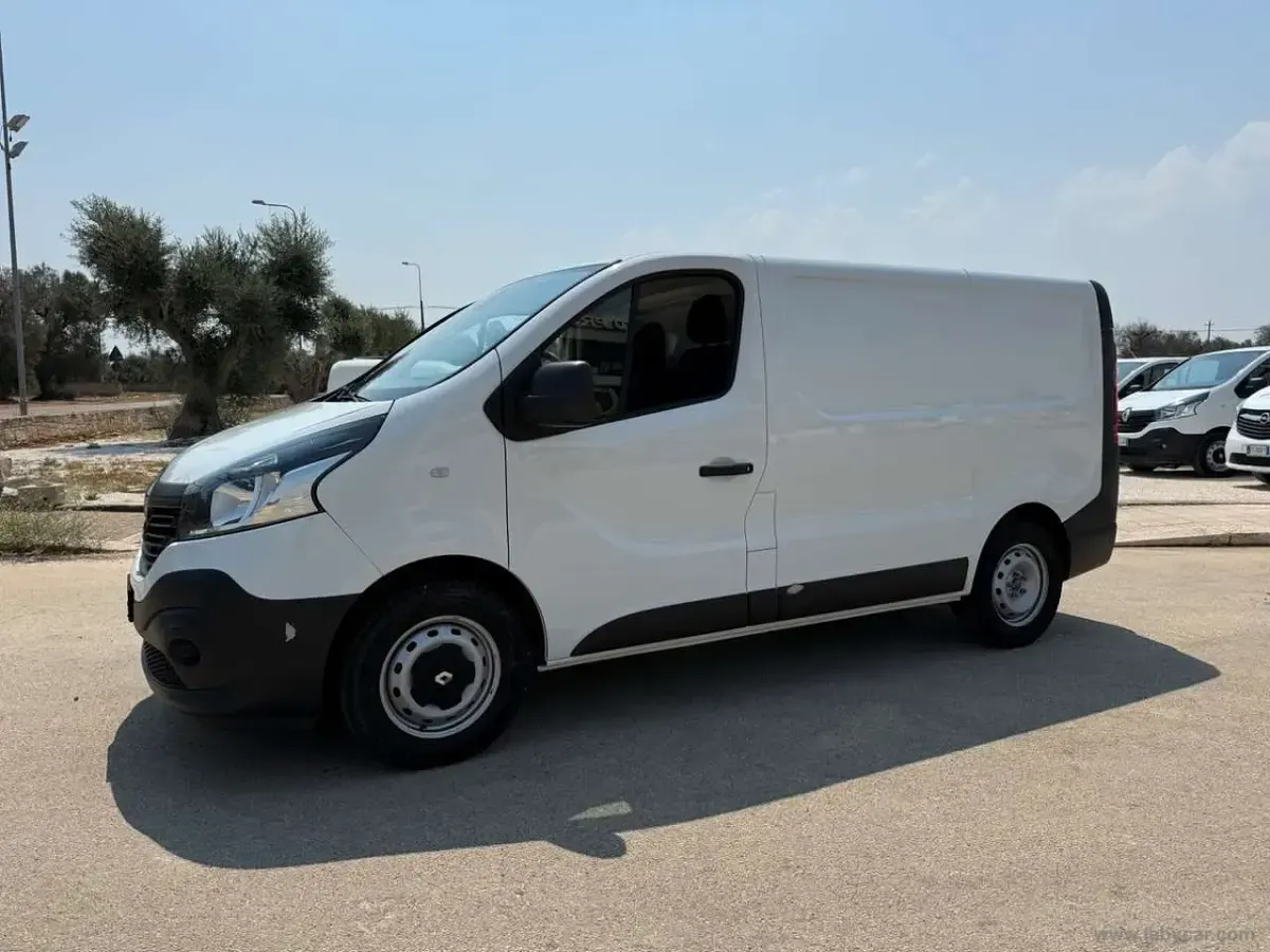 Usata Renault Trafic 145 CV (106 kW) 2019 Bianco Monovolume