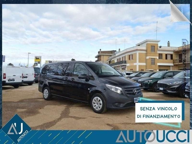 Usata Mercedes Vito 136 CV (100 kW) 2019 Obsidian black Furgone