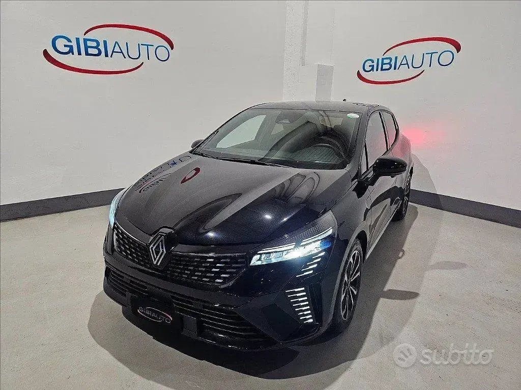 Usata Renault Clio V Techno 91 CV (66 kW) 2025 Nero Berlina