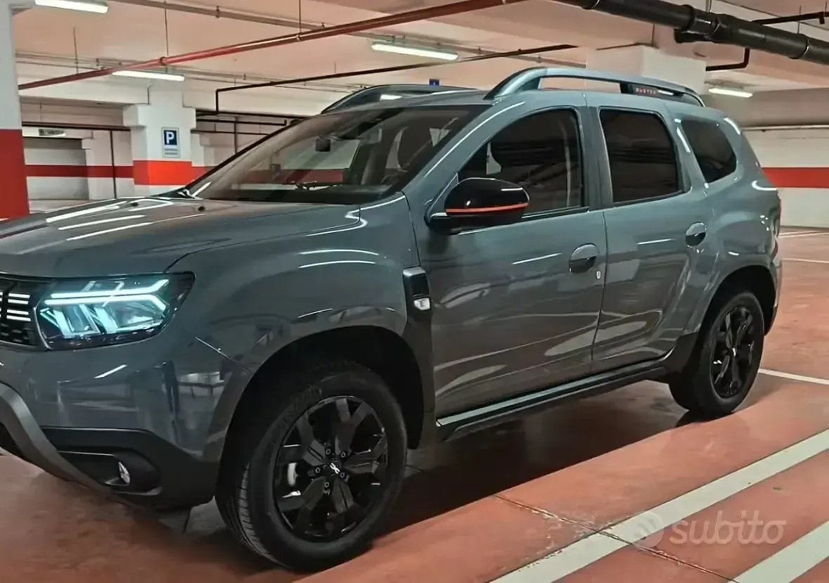 Usata Dacia Duster 101 CV (74 kW) 2022 Grigio SUV