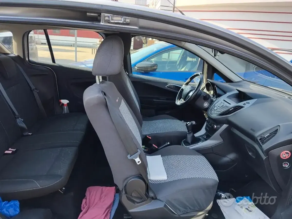 Usata Ford B-MAX 75 CV (55 kW) 2015 Grigio Monovolume