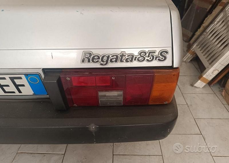 Usata Fiat Regata 82 CV (60 kW) 1985 Grigio Berlina