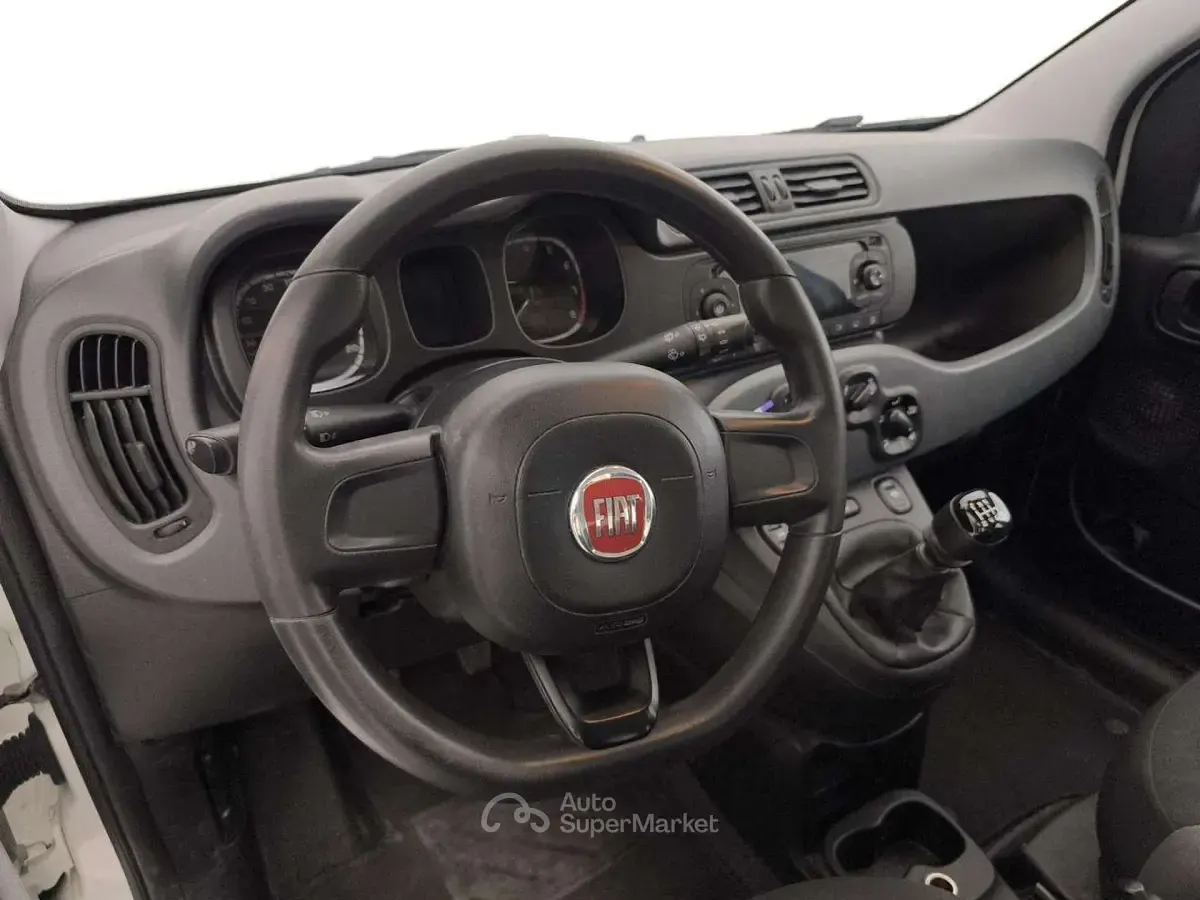 Usata Fiat Panda 4x4 S 86 CV (63 kW) 2021 Bianco Utilitaria