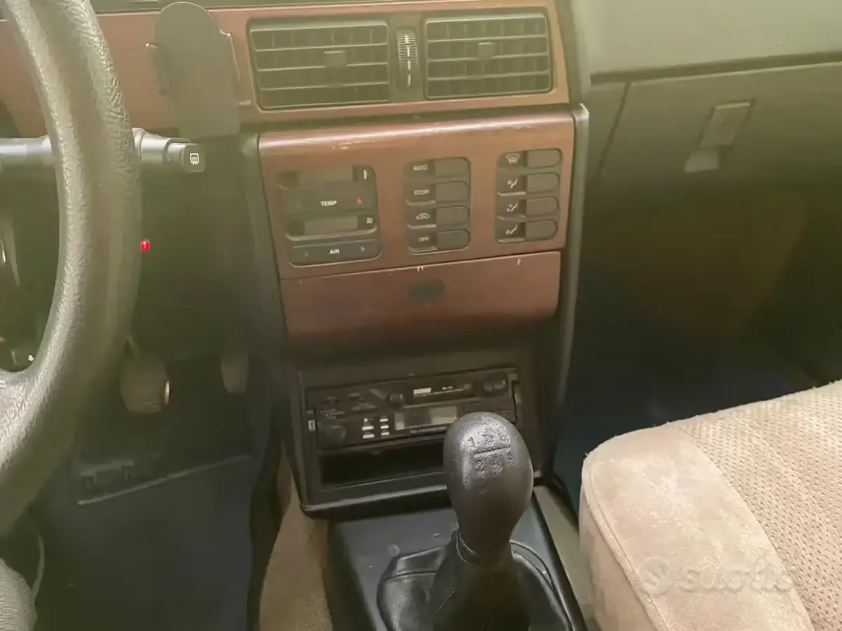 Usata Lancia Dedra 90 CV (66 kW) 1992 Verde Berlina