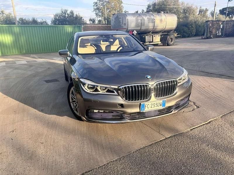 Usata BMW 730 265 CV (194 kW) 2016 Argento Berlina