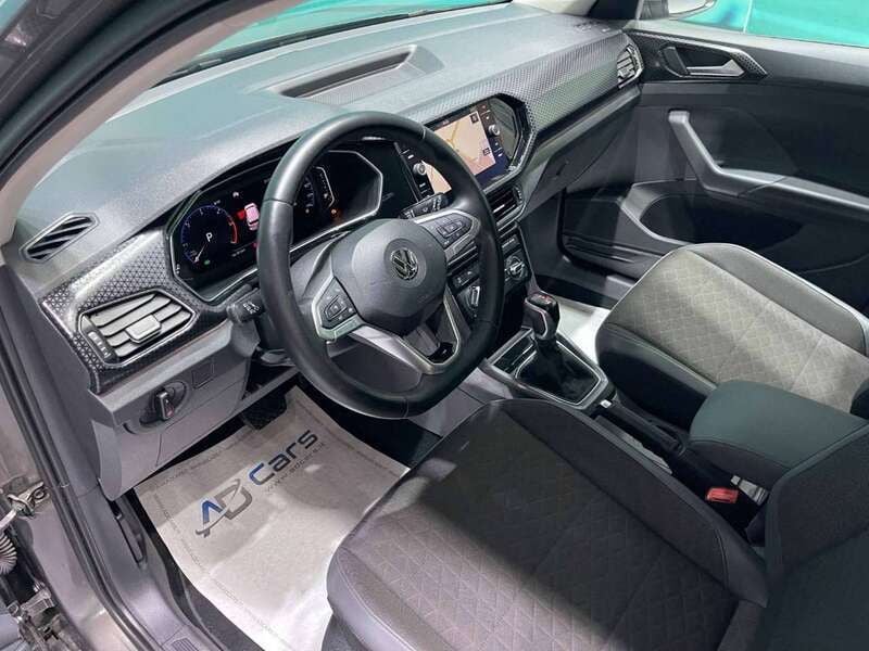 Usata VW T-Cross Advance 95 CV (69 kW) 2019 Grigio / metallizzato SUV