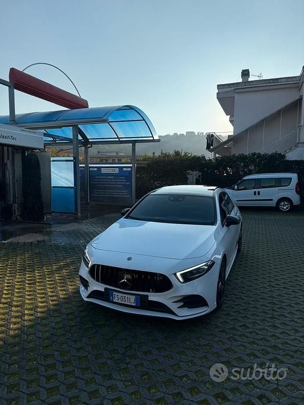 Usata Mercedes A200 163 CV (119 kW) 2018 Bianco Berlina