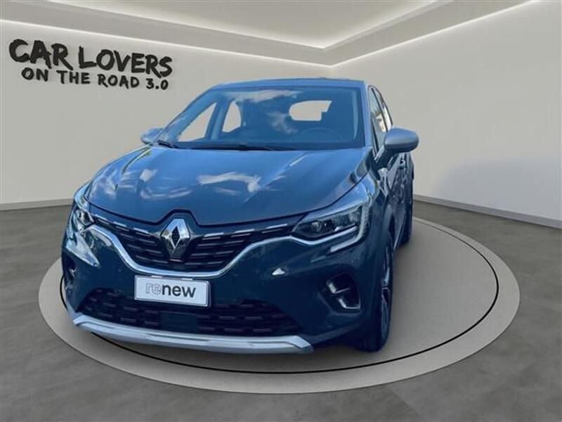 Käytetty Renault Captur Intens 145 HP (106 kW) 2023 Katumaasturi