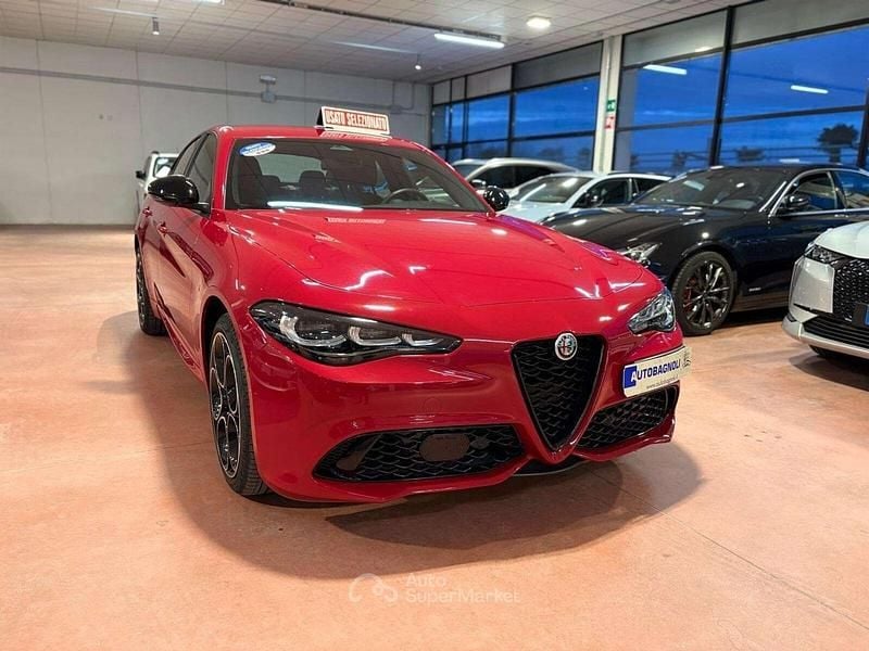 Usata Alfa Romeo Giulia Sprint 280 CV (205 kW) 2024 Rosso Berlina