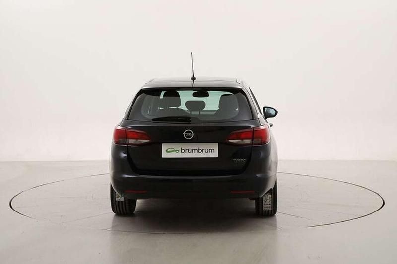 Usata Opel Astra Dynamic 150 CV (110 kW) 2019 Blu Station wagon