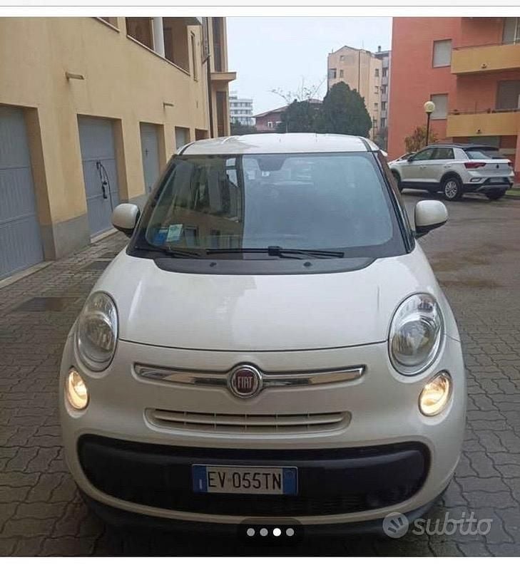 Bianco Usata 2012 Fiat 500L Monovolume | 5500 € - Immagine 1/3