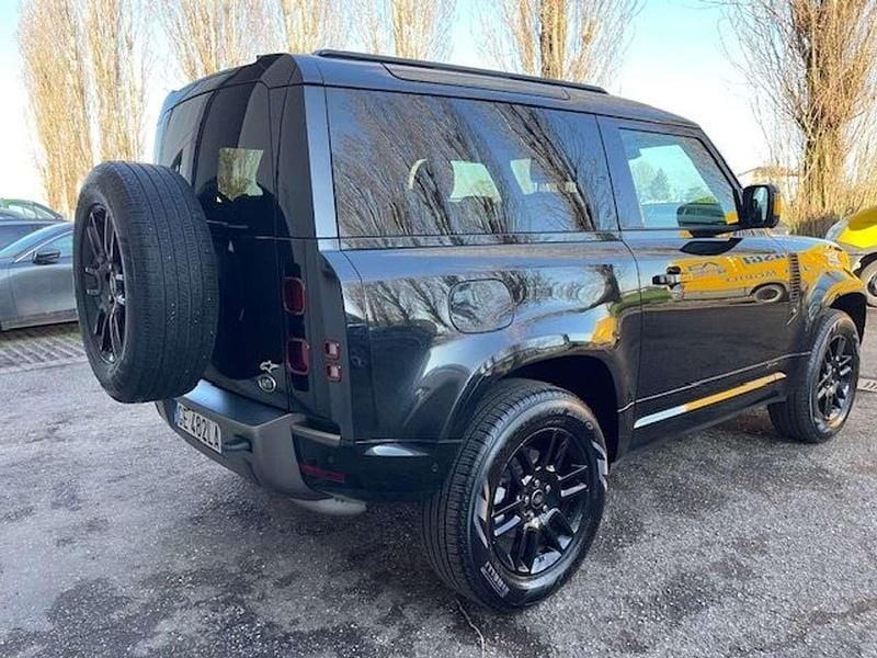 Usata Land Rover Defender SE 200 CV (147 kW) 2021 Nero SUV