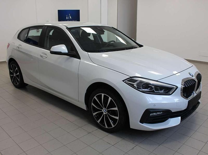 Usata BMW 116 Advantage 116 CV (85 kW) 2020 Bianco Utilitaria