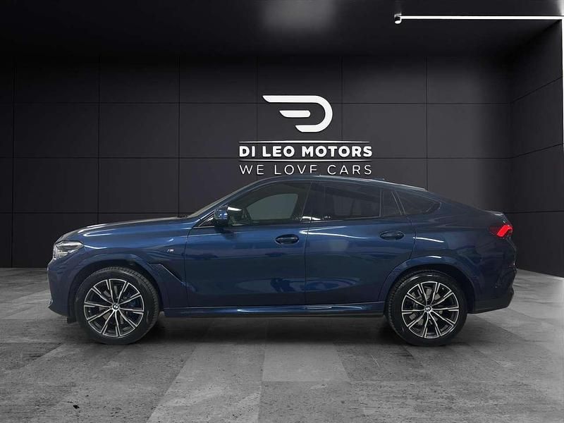 Usata BMW X6 M Sport 333 CV (244 kW) 2021 Phytonicblau metallic SUV