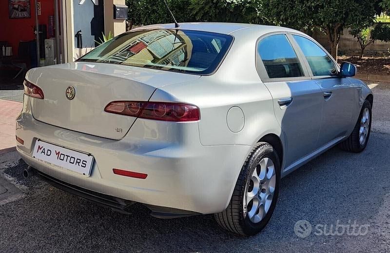 Usata Alfa Romeo 159 Progression 150 CV (110 kW) 2006 Grigio Berlina