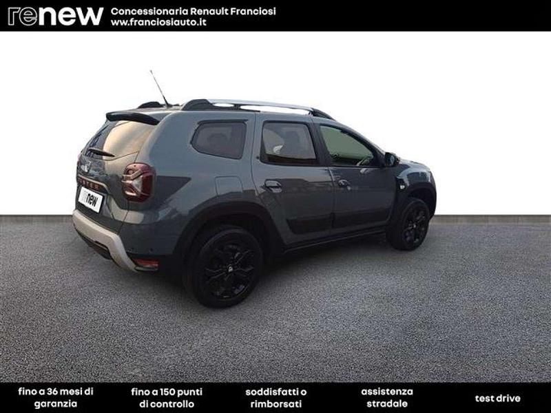 Usata Dacia Duster Extreme 101 CV (74 kW) 2022 Grigio chiaro SUV