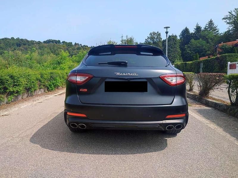 Usata Maserati Levante 530 CV (389 kW) 2021 Nero SUV