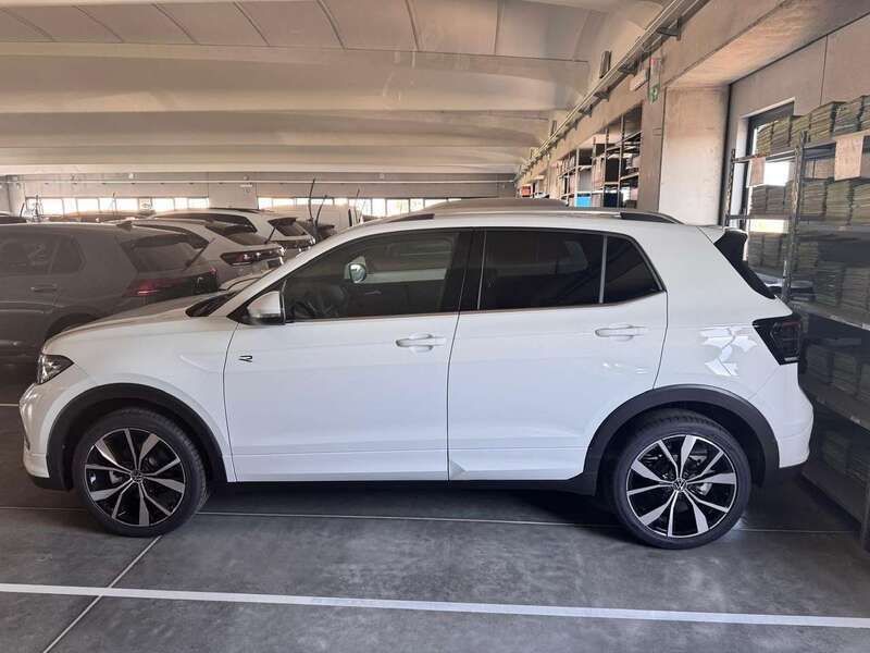 Bianco Nuova 2025 VW T-Cross R-line Plus SUV | 24.500 € (Ottimo prezzo) - Immagine 1/4